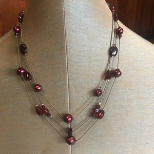Necklace, costume jewelry with red beads with antique gold chain